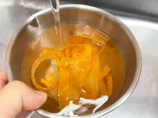 ニンジンの皮、まだ捨ててる？　ほったらかし30分で『立派なおかず』になる簡単レシピ