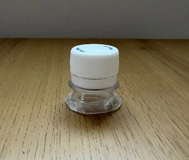 ペットボトルをカットした様子（撮影：grapeライフハック編集部）