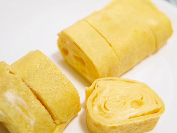 コーンスープの素を入れた玉子焼き（撮影：grapeフード編集部）