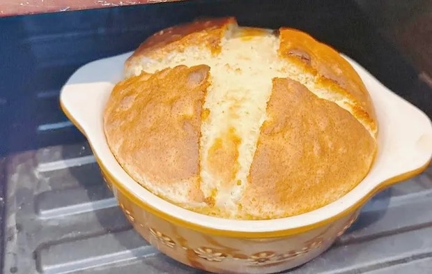 『オーブントースターでホットケーキ』を作る写真（撮影：キジカク）