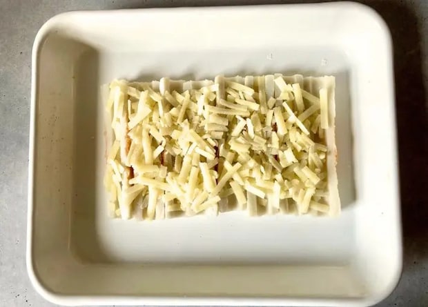 ちくわにチーズをのせた画像（撮影：エニママ）
