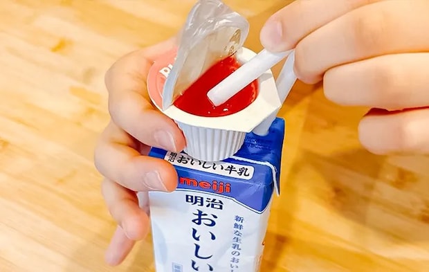 ポーションを吸っている写真（撮影：キジカク）