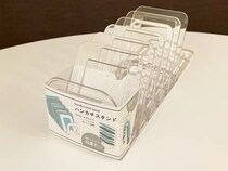 100均の『ハンカチスタンド』をハンカチに使わず？　じゃない使い方に「取り出しやすくて便利！」