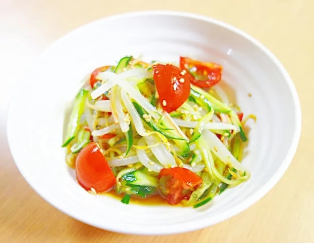 完成したサラダの画像（撮影：エニママ）