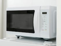 電子レンジは何年で交換？　日立に聞いた買い替えのサインと長持ちさせるお手入れ方法