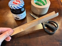 蓋が固くて開かない瓶、ガムテープで解決！　20cm切る『一工夫』に「実用的」