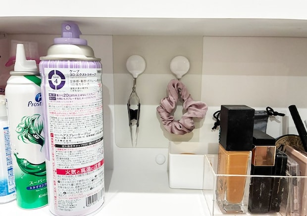 ブックエンドの収納活用写真（撮影：grapeライフハック編集部）