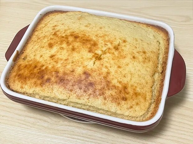 焼き上がったレモンケーキの写真（撮影：grapeフード編集部）