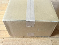 ダンボールはカッターで開けません！　押すだけの方法に「もっと早く知りたかった」【片づけテク4選】