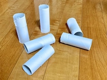 掃除機と『芯』で作る即席ノズル　お金をかけないトイレ掃除術でそのままポイ！【活用テク4選】