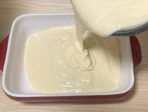ホットケーキミックスに『ポッカレモン100』をたっぷり注ぐ！　トースターで焼いてみたら…