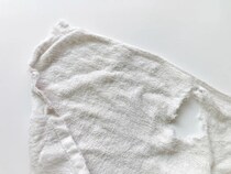 古タオルを雑巾にする裏ワザ　『切り込み』と『引き裂く』だけで糸くずゼロ！【再利用術4選】