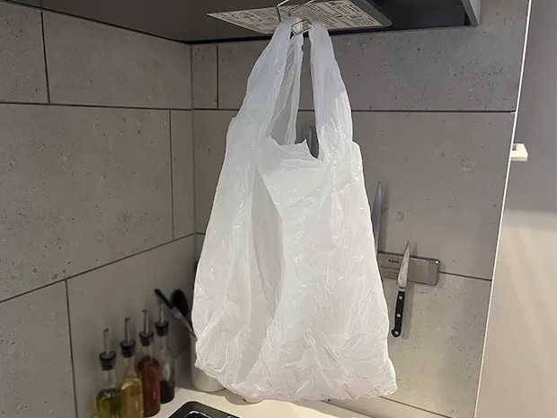 『無印良品』のフックの写真（撮影：grapeライフハック編集部）