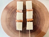 え、竹串に刺すの？　食パンとウインナーで今すぐ作れる“新感覚”おやつが激ウマ
