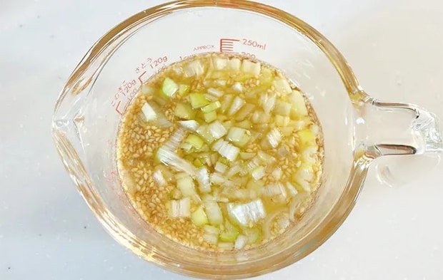 材料を混ぜ合わせた画像（撮影：エニママ）