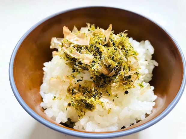 ふりかけ、買わなくてもいいかも! とろろ昆布でパッと作る『サクサクふりかけ』が子供に好評