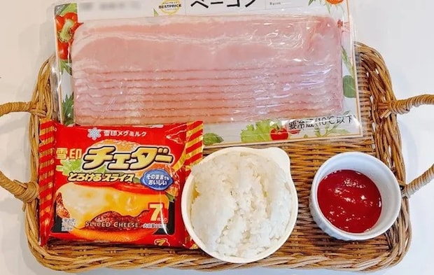『ベーコンチーズおにぎり』の材料写真（撮影：キジカク）