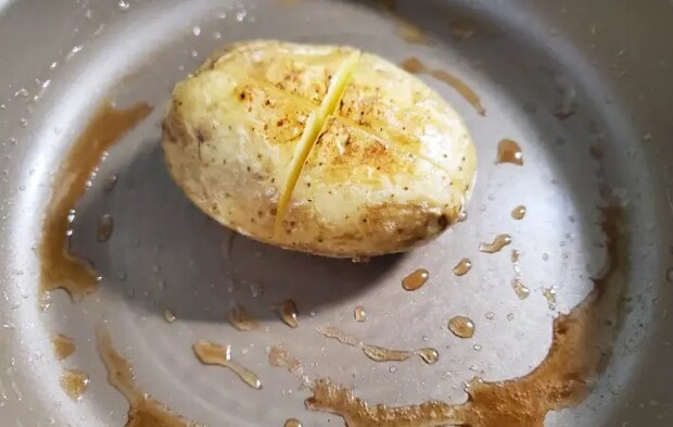 焼き目を付けたところ（撮影：エニママ）