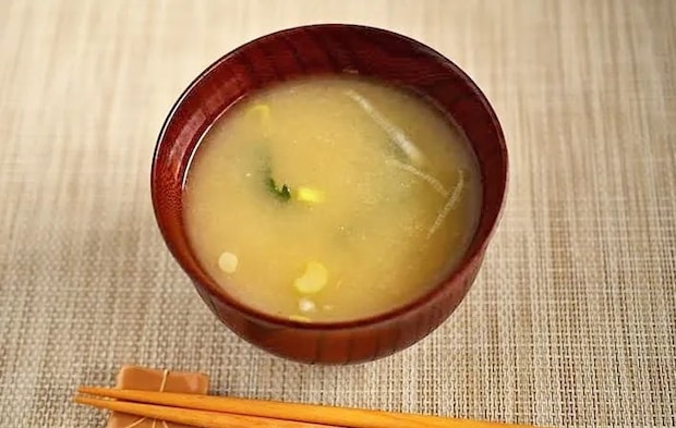 『ネギとワカメの味噌玉』の完成写真（撮影：小泉明代）