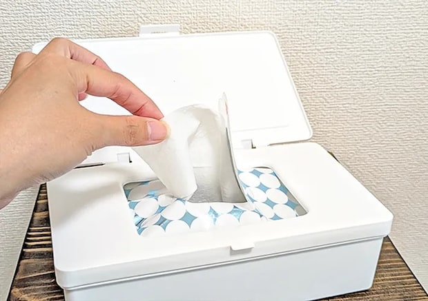 『フタがとまるマスクケース W』の活用写真（撮影：ワード）