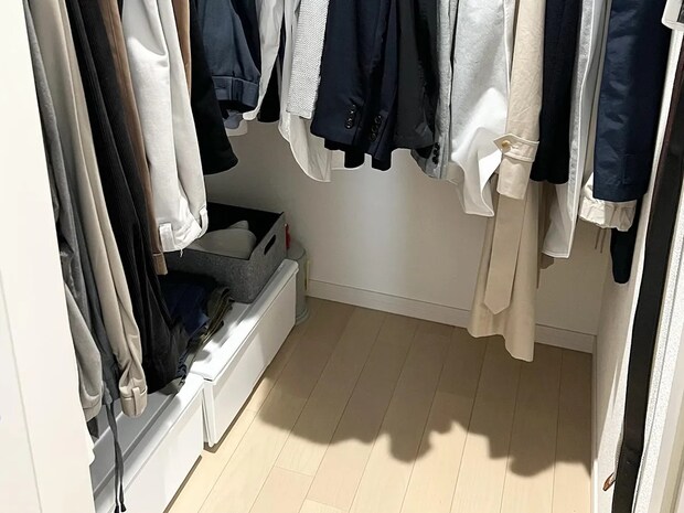 服をカビから守れ！　プロが推奨するクローゼット“湿気撃退法”がすごかった