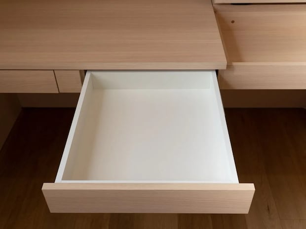 無印良品『整理トレー』を複数組み合わせる！　引き出しがパズルのように整う収納術【無印アイテム4選】