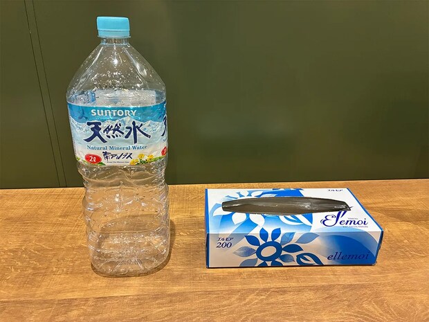 ポリ袋を2Lペットボトルにかぶせて？　ティッシュのように取り出しやすくなる裏ワザ