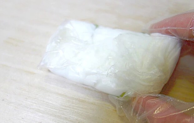 ライスペーパーで巻いた画像（撮影：エニママ）