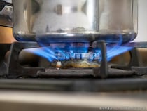 水滴の有無で変わる？　洗った鍋、拭かずに火にかけると…