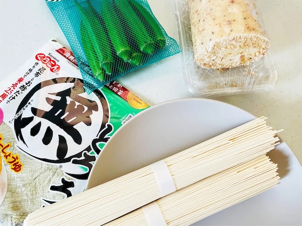 暑い日にはこれ！ねばねば感がアップするぶっかけそうめん