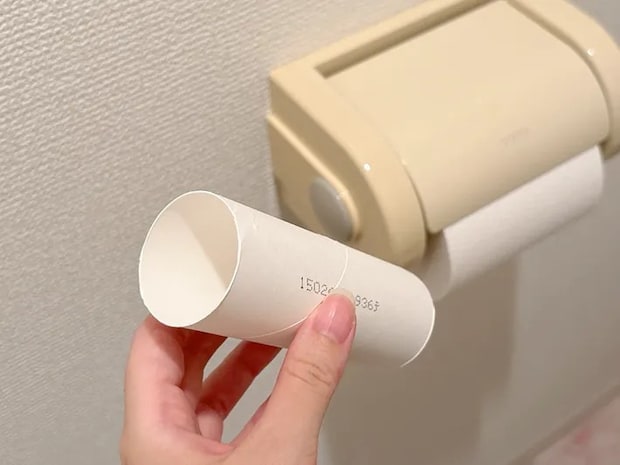 トイレットペーパーの芯の写真（撮影：grapeライフハック編集部）