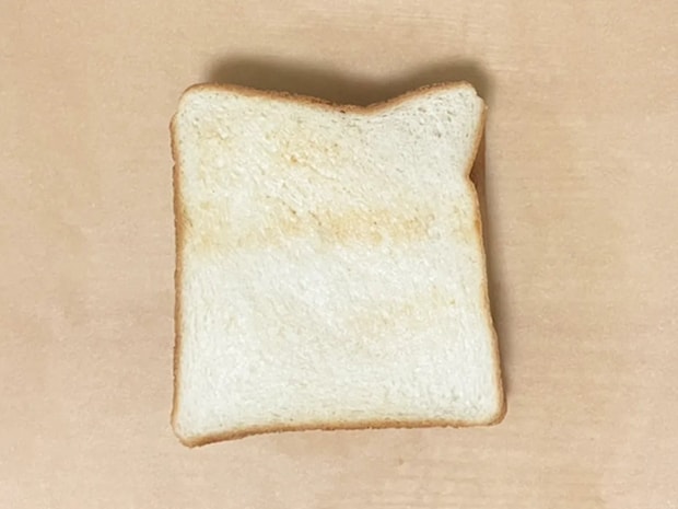 お弁当のサンドイッチ、こう包んで　テープ不要、5分未満でできる『崩れない』ラッピングアイディア
