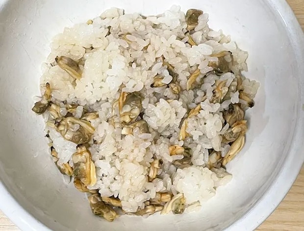 アサリの混ぜご飯の写真（撮影：grapeフード編集部）