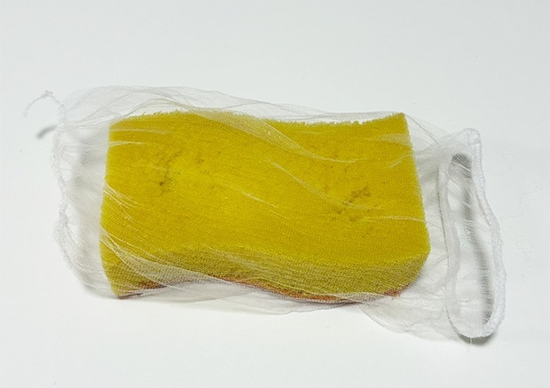 ボロボロスポンジの活用法（撮影：grapeライフハック編集部）