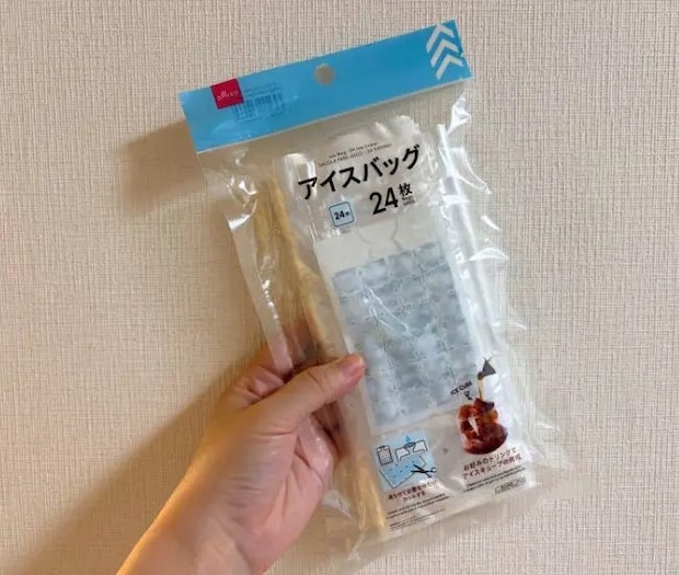 『ダイソー』の『アイスバッグ』（撮影：grapeフード編集部）