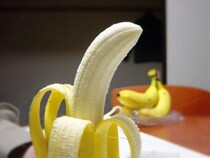 バナナを潰してから冷凍したら？　食べたい分だけ「パキッ」と取れて感動！【夏スイーツ4選】