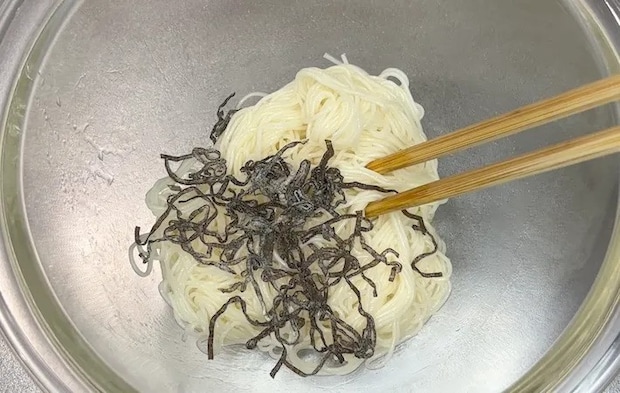 塩昆布を加えた画像（撮影：キジカク）