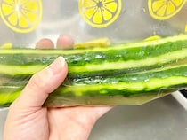 食べた夫が「10本はいける！」　冷やしキュウリの味を決めた『小さじ2杯』