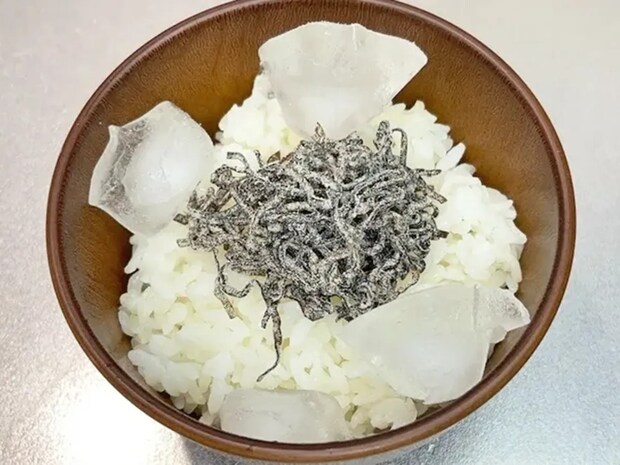 暑い日でも、ご飯がスルッと進む！　塩こんぶの使い方に「夏の新定番！」