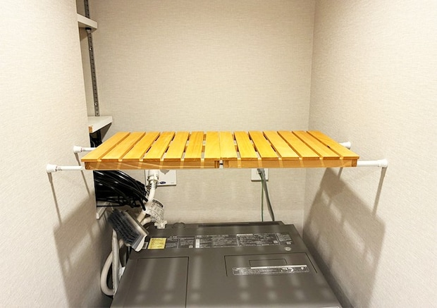 つっぱり棒とすのこの活用写真（撮影：grapeライフハック編集部）