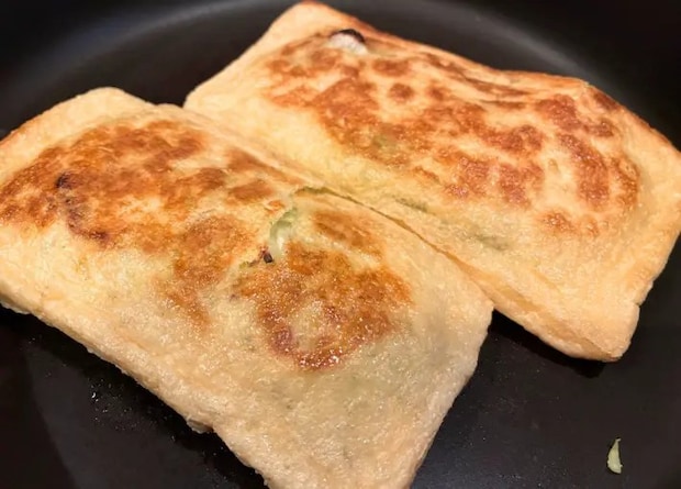調理中の画像、焼く（撮影：エニママ）