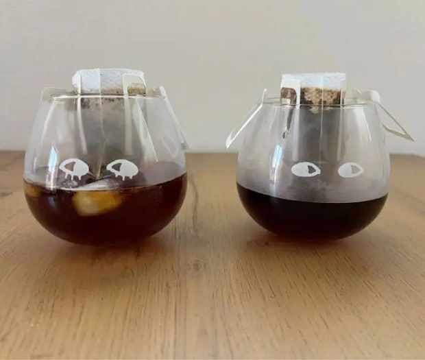抽出している様子（撮影：grapeフード編集部）