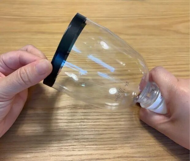 ビニールテープで切り口を保護する（撮影：grapeライフハック編集部）