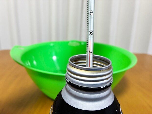 ぬるい飲み物が『30秒』で冷やせた! 目からウロコの方法に「夏に助かる!」
