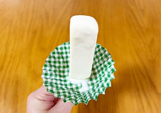 おかずカップとアイスの写真（撮影：grapeライフハック編集部）