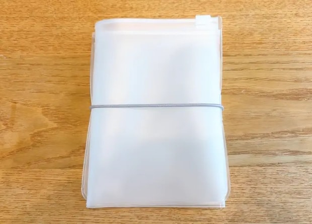 商品をゴムでまとめた画像（撮影：エニママ）