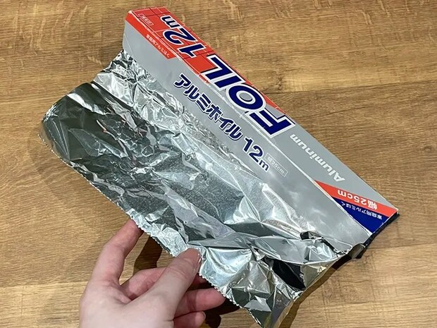 アルミホイルの写真（撮影：grapeライフハック編集部）