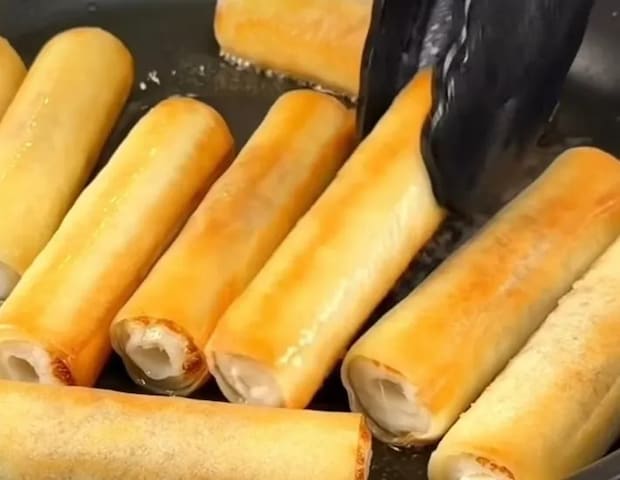 焼いている画像