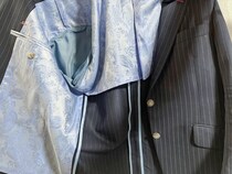 「汗」が染み込んだスーツ、そのまま掛けるのはNG！　プロが教える『一手間』が真似したい