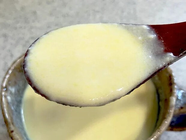 濃厚コーンスープが完成した場面（撮影：grapeフード編集部）